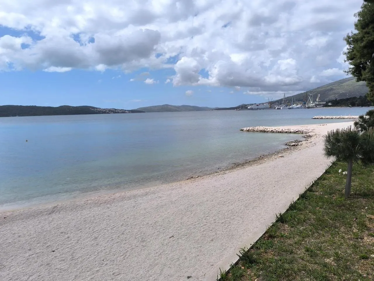 Apartment Knez Trogir 0*,  Croatia